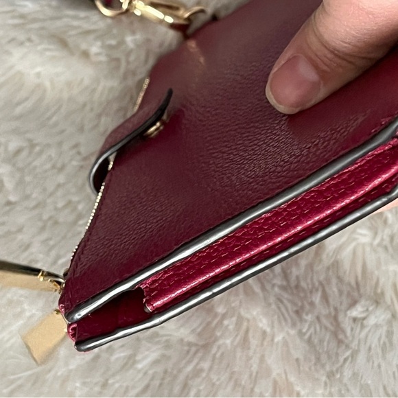 Michael Kors Burgundy Adele Leather wristlet Wallet - Picture 4 of 12